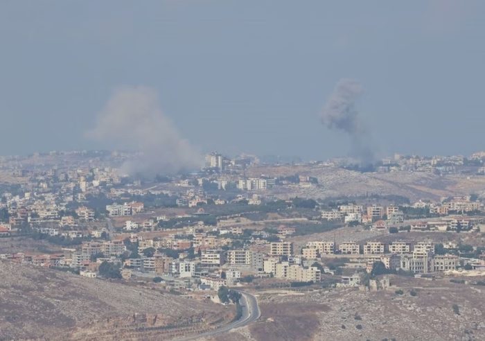 Israel realiza terceiro dia de bombardeios ao Líbano após interceptar míssil lançado pelo Hezbollah