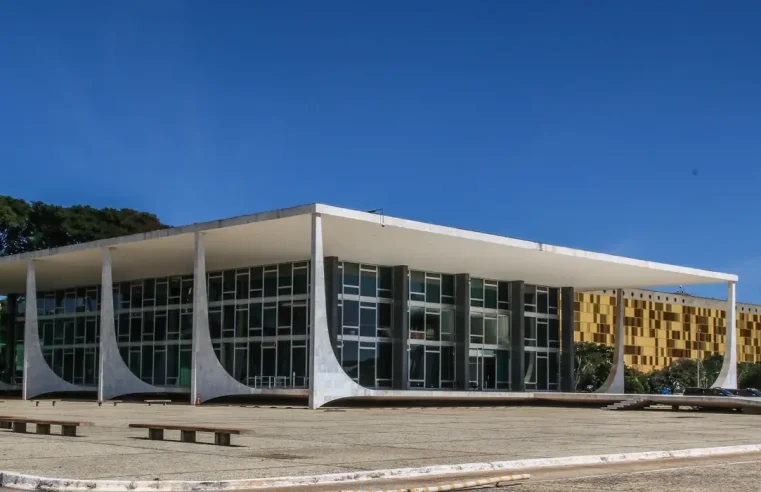 Turma do Supremo vota para manter X suspenso no Brasil