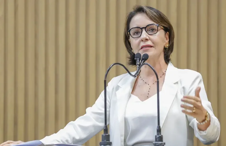 Emília Corrêa é eleita prefeita de Aracaju