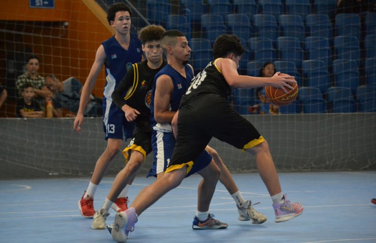 Mais de 2,3 mil atletas disputam títulos em 11 modalidades dos Jogos da Juventude do Paraná