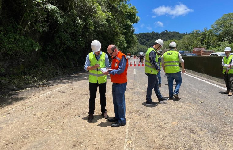 Defesa Civil Estadual acompanha situação da queda de rochas na BR-277