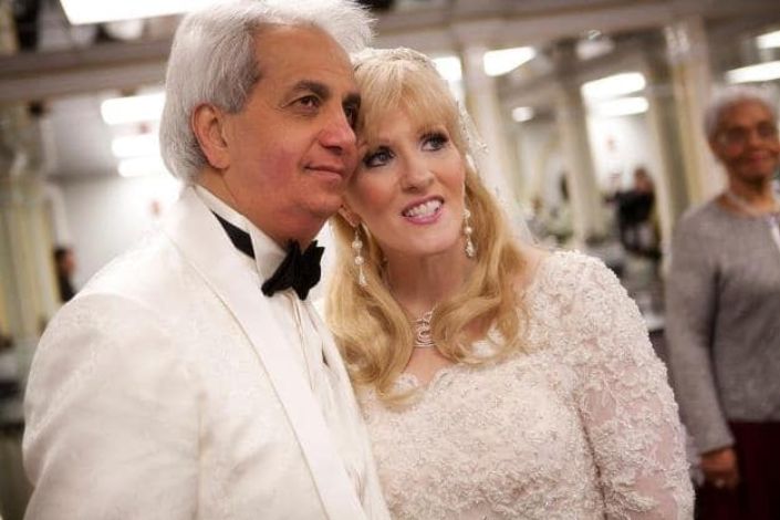 Benny Hinn e sua esposa finalizam seu segundo divórcio