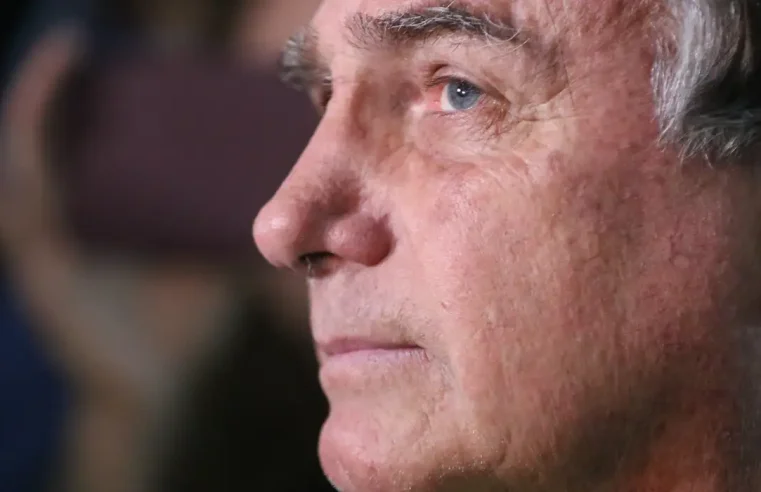 Após pedido de cirurgia, Moraes manda PF fazer perícia em Bolsonaro