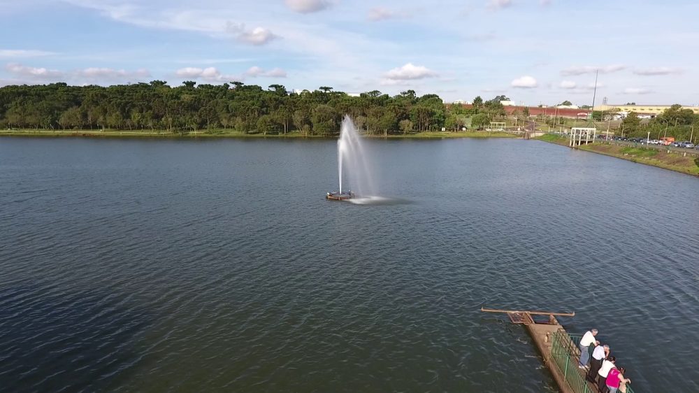 Cascavel terá árvore de Natal flutuante no meio do Lago Municipal