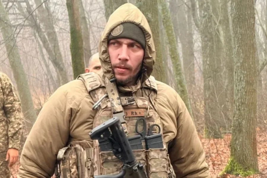 Paranaense retorna ao Brasil após 9 meses na guerra da Ucrânia