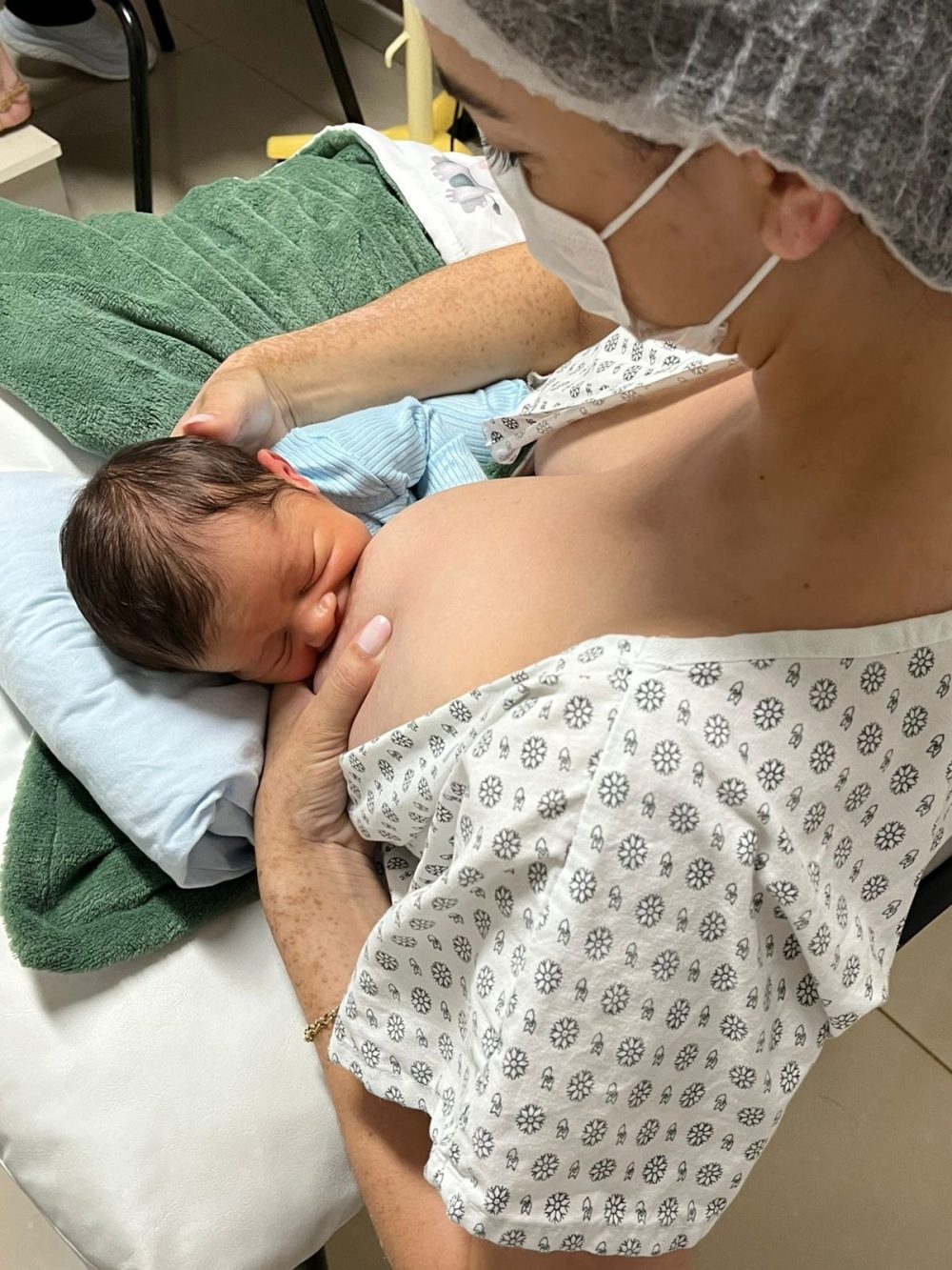 Banco de Leite do HUOP convida mães para doarem