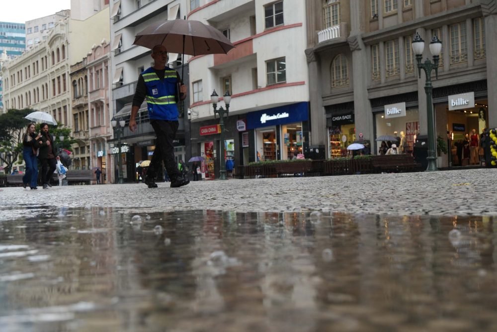 Chuva fica acima e temperaturas abaixo da média no Paraná em junho, aponta Simepar