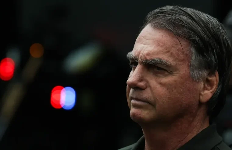 Bolsonaro não sabia que carta seria publicada por Flávio, diz defesa