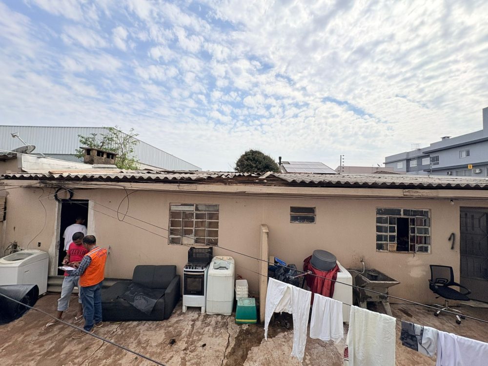 Mais de 50 destelhamentos mobilizam força-tarefa em Cascavel