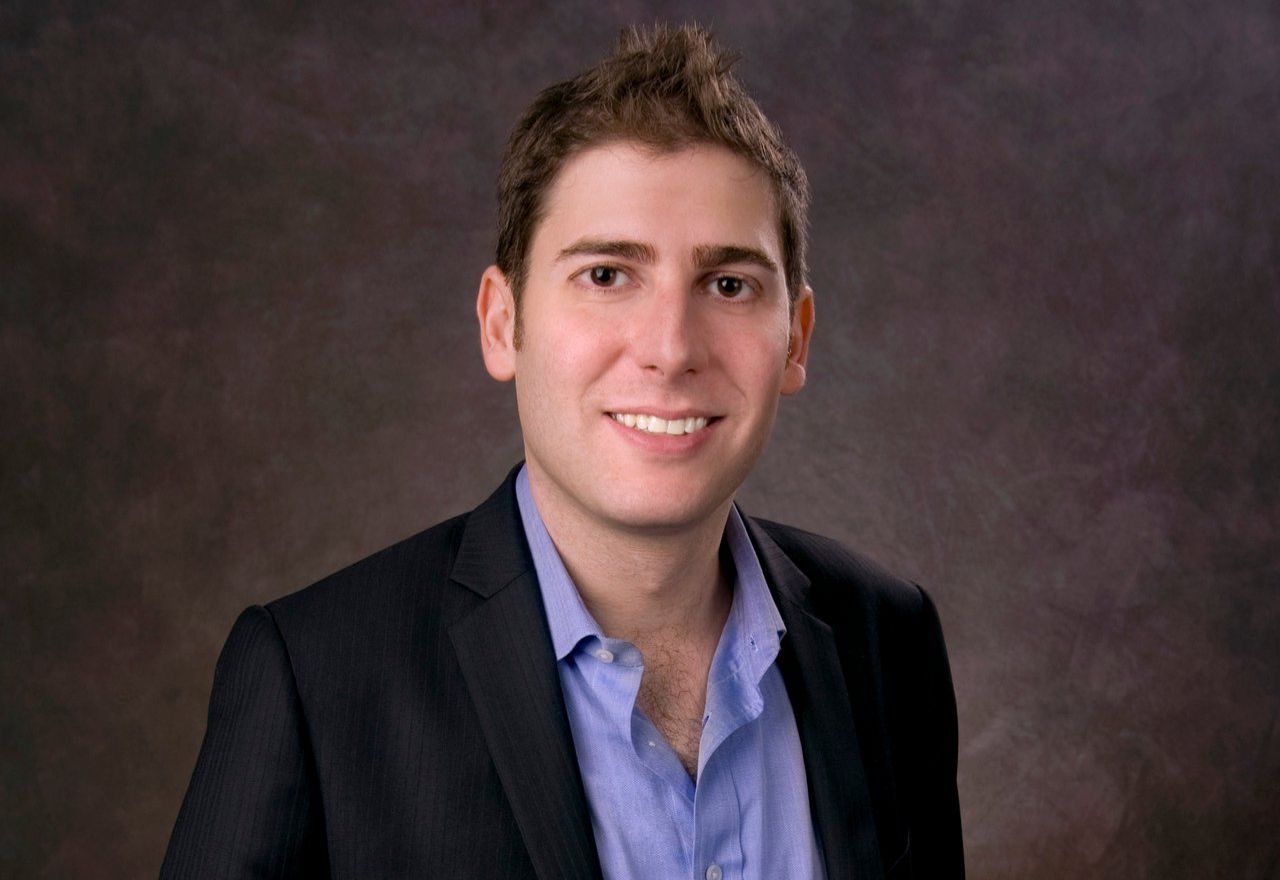 Eduardo Saverin lidera ranking dos dez maiores bilionários brasileiros em 2026