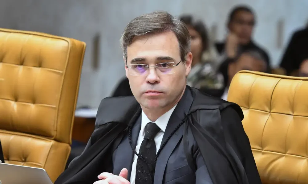 Ministro André Mendonça admite encontro com Vorcaro “uma única vez”