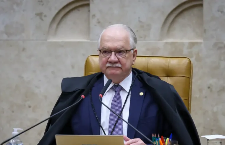 A pedido de Fachin, Mendonça retira parte de sigilo do caso Master