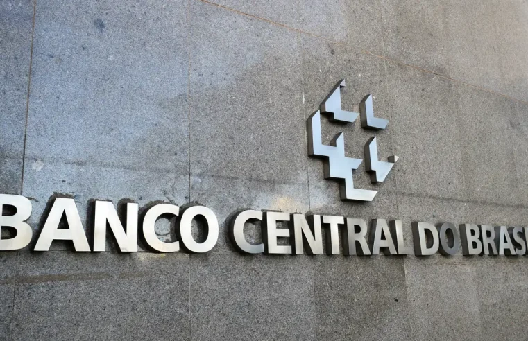 Mercado financeiro reduz previsão da inflação para 5% este ano