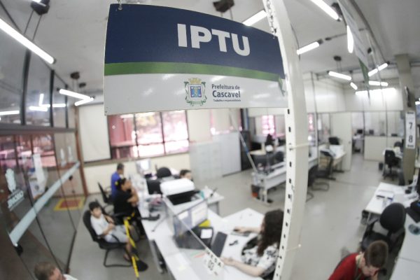 JUSTIÇA SOCIAL: EM UM MÊS, 1,2 MIL NOVAS ISENÇÕES DE IPTU FORAM CONCEDIDAS A FAMÍLIAS EM CASCAVEL