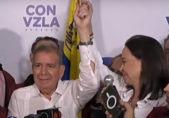 Parlamento Europeu reconhece líder da oposição venezuelana como presidente legítimo