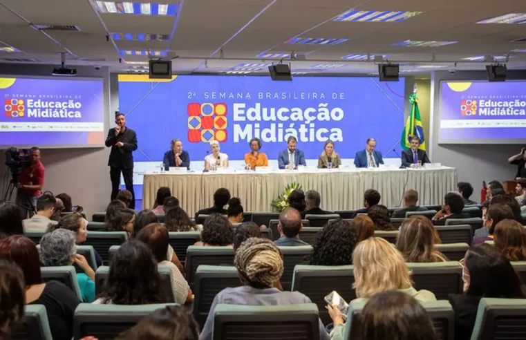 Com educação midiática, estudantes são aliados no combate a fake news