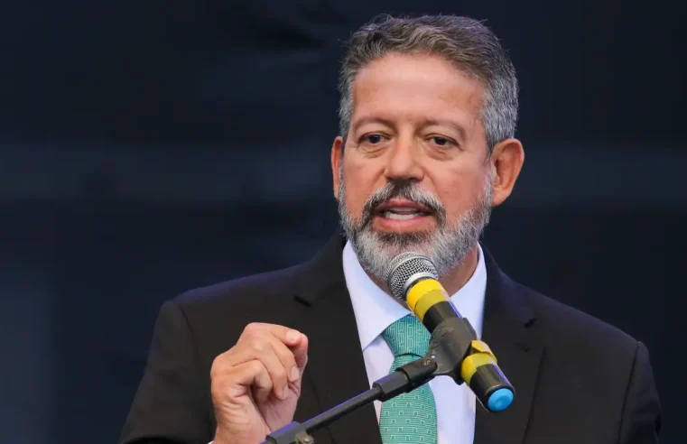 Lira critica indiciamento de deputados pela PF e cita ditadura militar