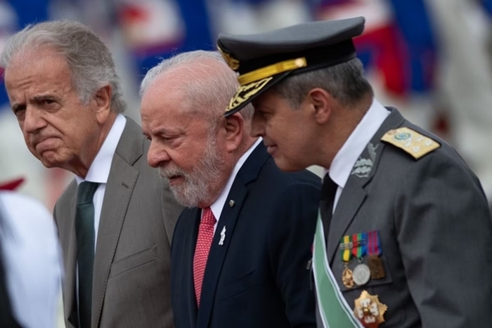 Militares temem redução milionária no orçamento após inquérito do golpe