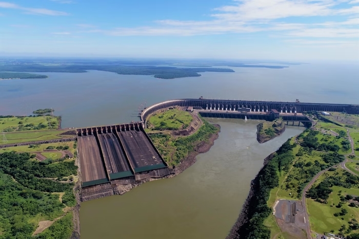 Aneel aprova repasse de bônus de Itaipu para reduzir contas de energia em 2025