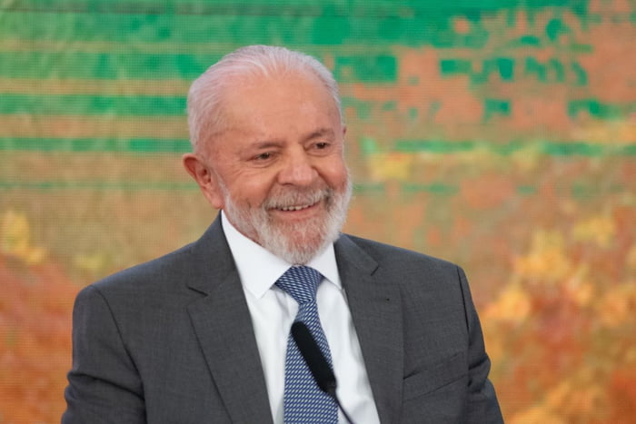 Lula parabeniza Trump pela vitória: “A democracia é a voz do povo e deve ser respeitada”