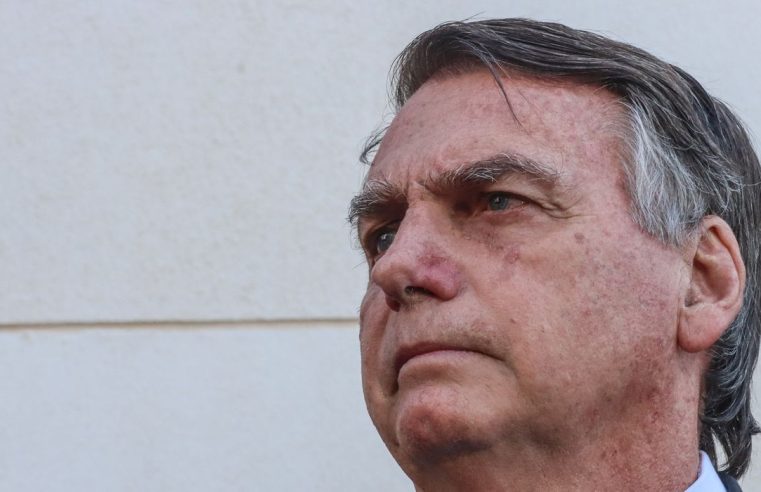 PF indicia Bolsonaro e mais 36 por tentativa de golpe de Estado