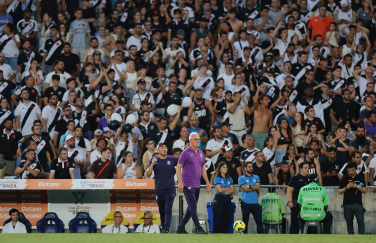 Dorival Júnior iguala Felipão como técnico com mais títulos de Copa do Brasil