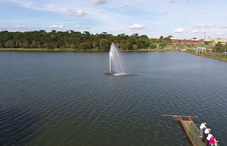 Cascavel terá árvore de Natal flutuante no meio do Lago Municipal