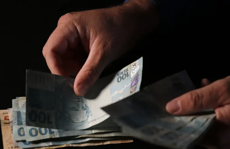 Governo libera saldo do FGTS retido pelo saque-aniversário