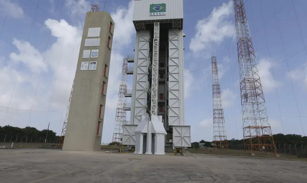 Tudo pronto para o 1º lançamento comercial de um foguete no Brasil
