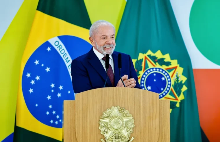 Lula cita números da nova CNH e comemora resultados: “Mais oportunidade”