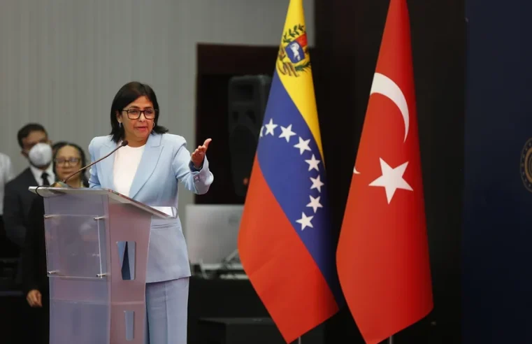 Venezuela diz ter recebido US$ 300 milhões de acordo de petróleo com os EUA