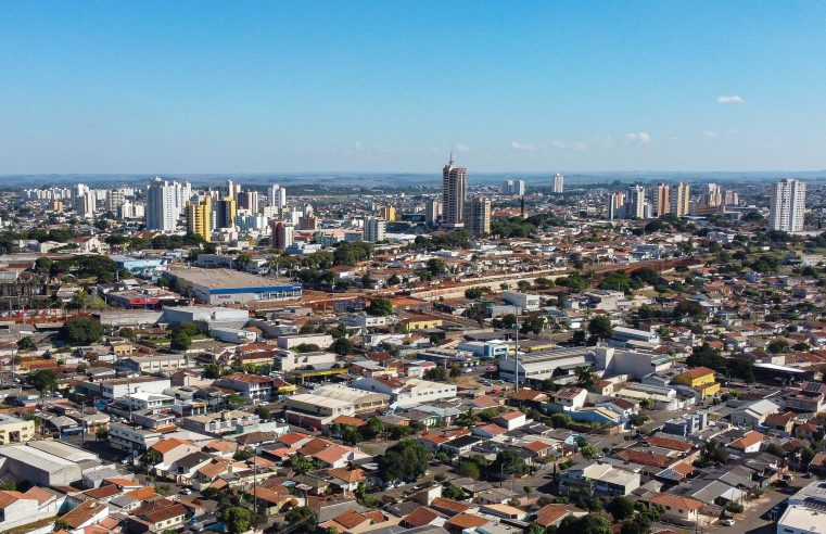 348 cidades do Paraná tiveram saldo positivo de empregos de janeiro a novembro de 2025