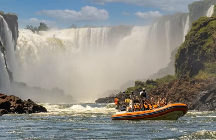 Passeios do Macuco Safari são suspensos após acidente que matou turista holandês nas Cataratas do Iguaçu