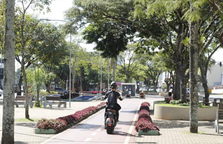 Prefeito sanciona lei e garante avanço na regulamentação de autopropelidos para reduzir acidentes