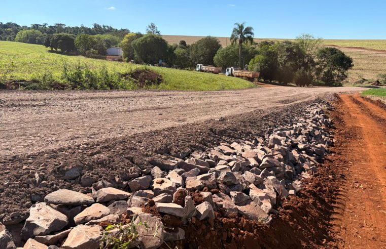 Após atraso de empresa, Prefeitura assume obra da Estrada Gramadinho
