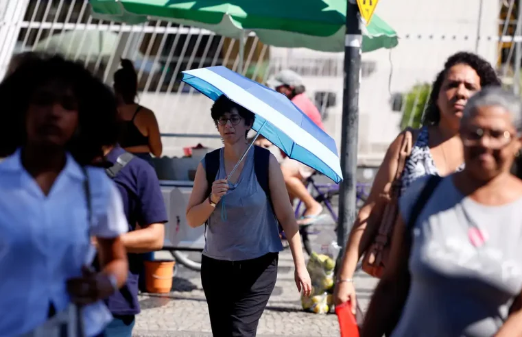 Salário mínimo deverá subir para R$ 1.741 em 2027